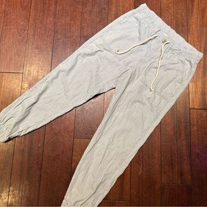 American Eagle Women’s Mid Waisted Train Conductor Stripe Ankle Zip Jogger 4R